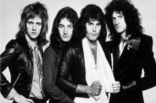 Lagu Queen Dinyatakan...