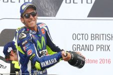 Rossi Janji Bakal Berikan...