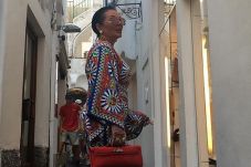 Busana Motif Bunga Kris...