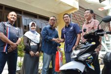 1047 Dealer Honda Beri...