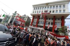 Perwakilan Front Wong...
