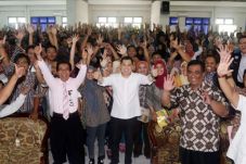 Kiat Membangun Diri...