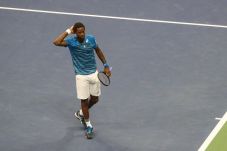 Monfils Petenis Pertama...