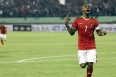 Boaz Salossa: Jangan...