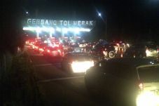Idul Adha, Operator...