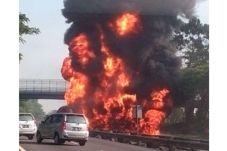 Sebelum Terbakar Truk...