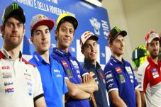 Saat Jumpa Pers, Marquez...