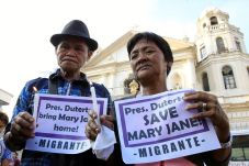 Duterte Persilahkan...