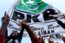 Pilgub DKI, PKB Lirik...