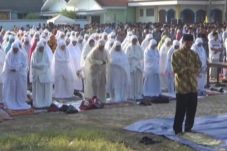 Jamaah Tarekat Shiddiqiyyah...