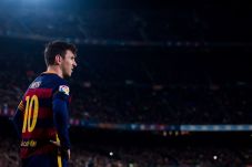 Enrique Paksakan Messi...