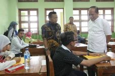 Hadapi Globalisasi,...
