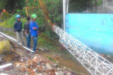 Tower Galuh TV Roboh...