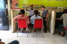 Diajak Pengusaha ke...