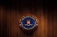 FBI Bantah Lakukan Penangkapan...