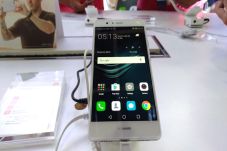 Huawei Luncurkan P9...