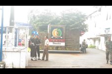 Istri Irman Gusman Temui...