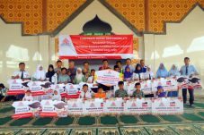 SMGR Berikan Beasiswa...
