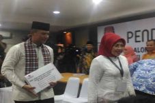 Usai Mendaftar, Agus-Sylviana...
