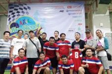 Anggota AXIC Tanding...