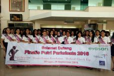 Finalis Putri Pariwisata...