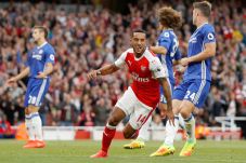 Arsenal Menang, Drogba...