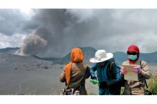 Petugas Taman Nasional...