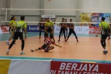 Lolos ke Empat Besar,...