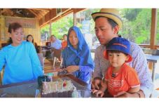 Syuting Klip Sambil...