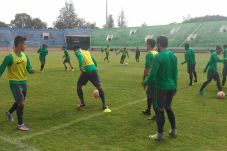 Riedl Puas, Timnas Piala...