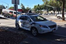 Mobil Otonom Google...