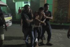 Polisi Lumpuhkan Pelaku...