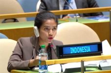 Diplomat Cantik Indonesia...