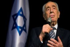 Peres Meninggal, Baru...