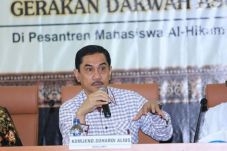 Pesantren Tempat Strategis...