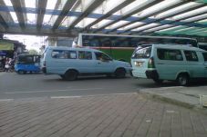 Libur Nasional, Parkir...