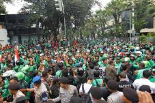 Tak Ditemui CEO Go-Jek,...