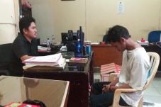 10 Bulan Buron, Ancos...