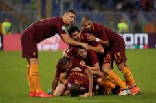 AS Roma Amankan Tiga...