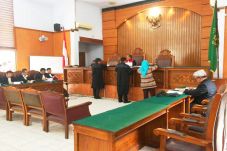 Tiga Alasan Nur Alam...
