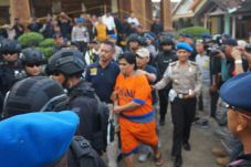 Kaget Dimas Kanjeng...
