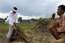 Foto Bupati Purwakarta...