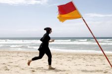 Soal Larangan Burkini,...