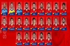 Lawan Italia, Pelatih...