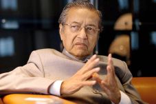 Mahathir Gagal Yakinkan...