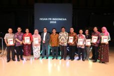 Komunitas PR Indonesia...