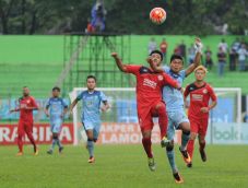 Persela Lamongan Ditahan...