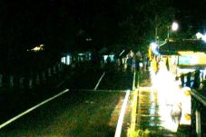 Jembatan Akses Jalan...