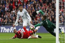 Debut Lingard di Wembley...