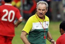 Main Imbang Lawan Vietnam,...